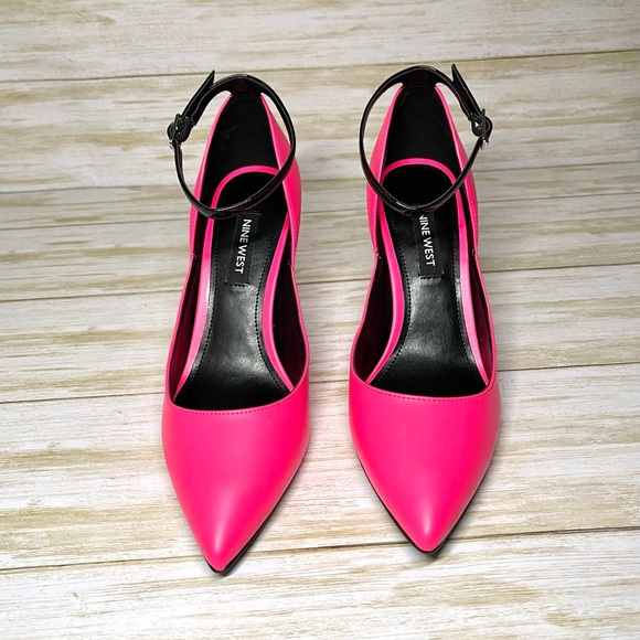 NIB Nine West Women Erra3 Hot Pink & Black Ankle Strap Pump Size 5M - Picture 2 of 7